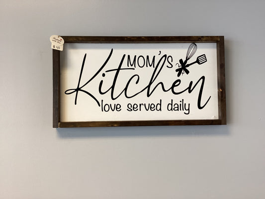 Moms kitchen
